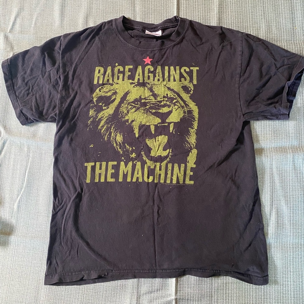 Vintage rage against the machine t shirt